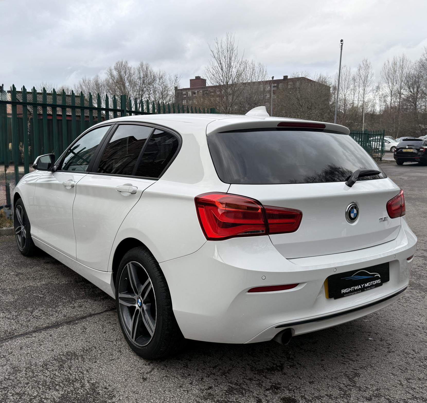 BMW 1 Series 1.5 118i Sport Hatchback 5dr Petrol Manual Euro 6 (s/s) (136 ps)
