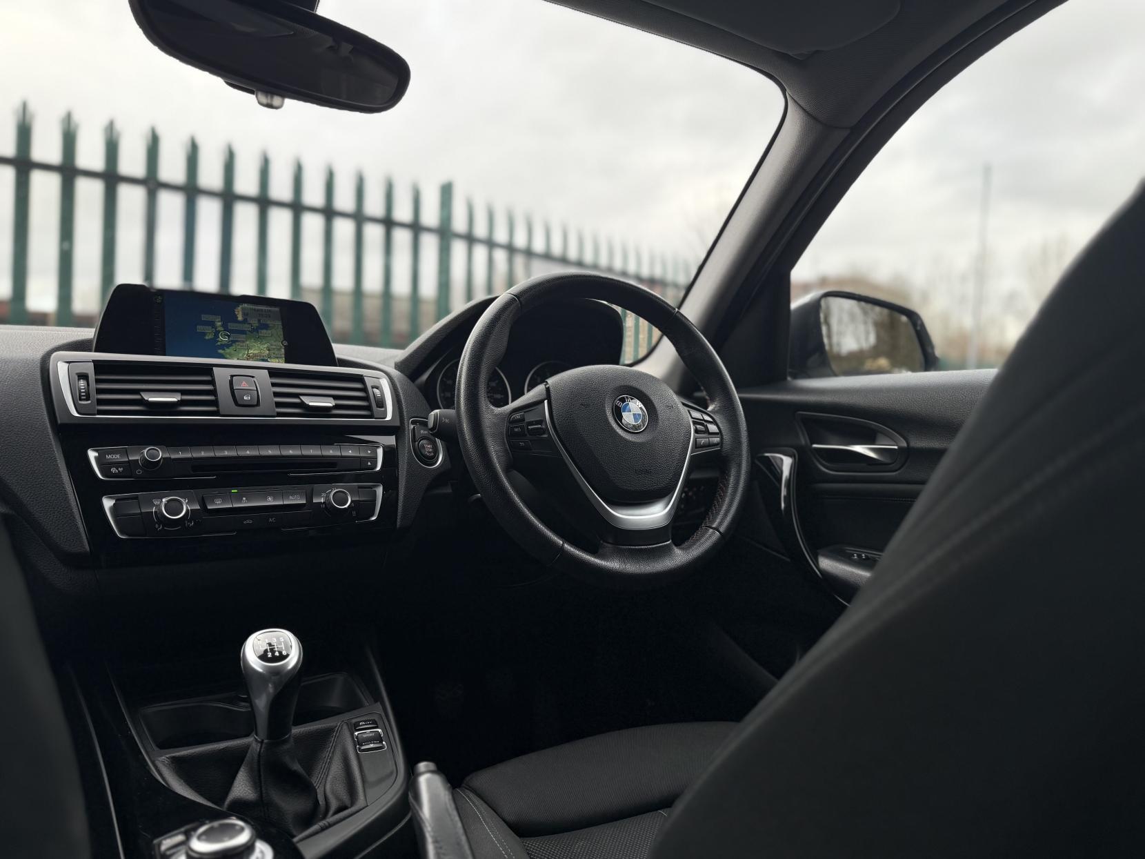 BMW 1 Series 1.5 118i Sport Hatchback 5dr Petrol Manual Euro 6 (s/s) (136 ps)