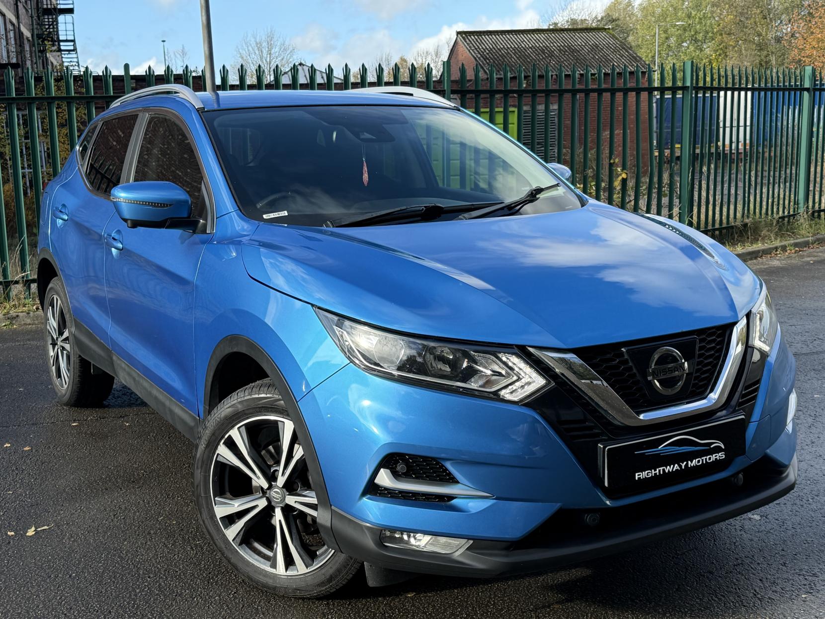 Nissan Qashqai 1.2 DIG-T N-Connecta SUV 5dr Petrol Manual Euro 6 (s/s) (115 ps)