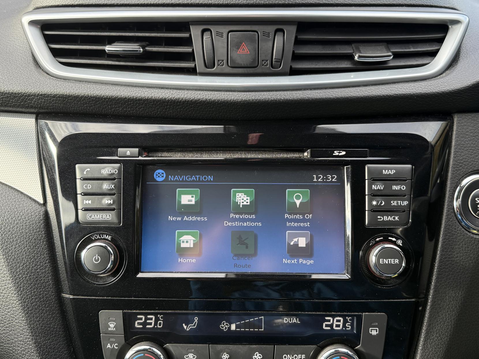 Nissan Qashqai 1.2 DIG-T N-Connecta SUV 5dr Petrol Manual Euro 6 (s/s) (115 ps)