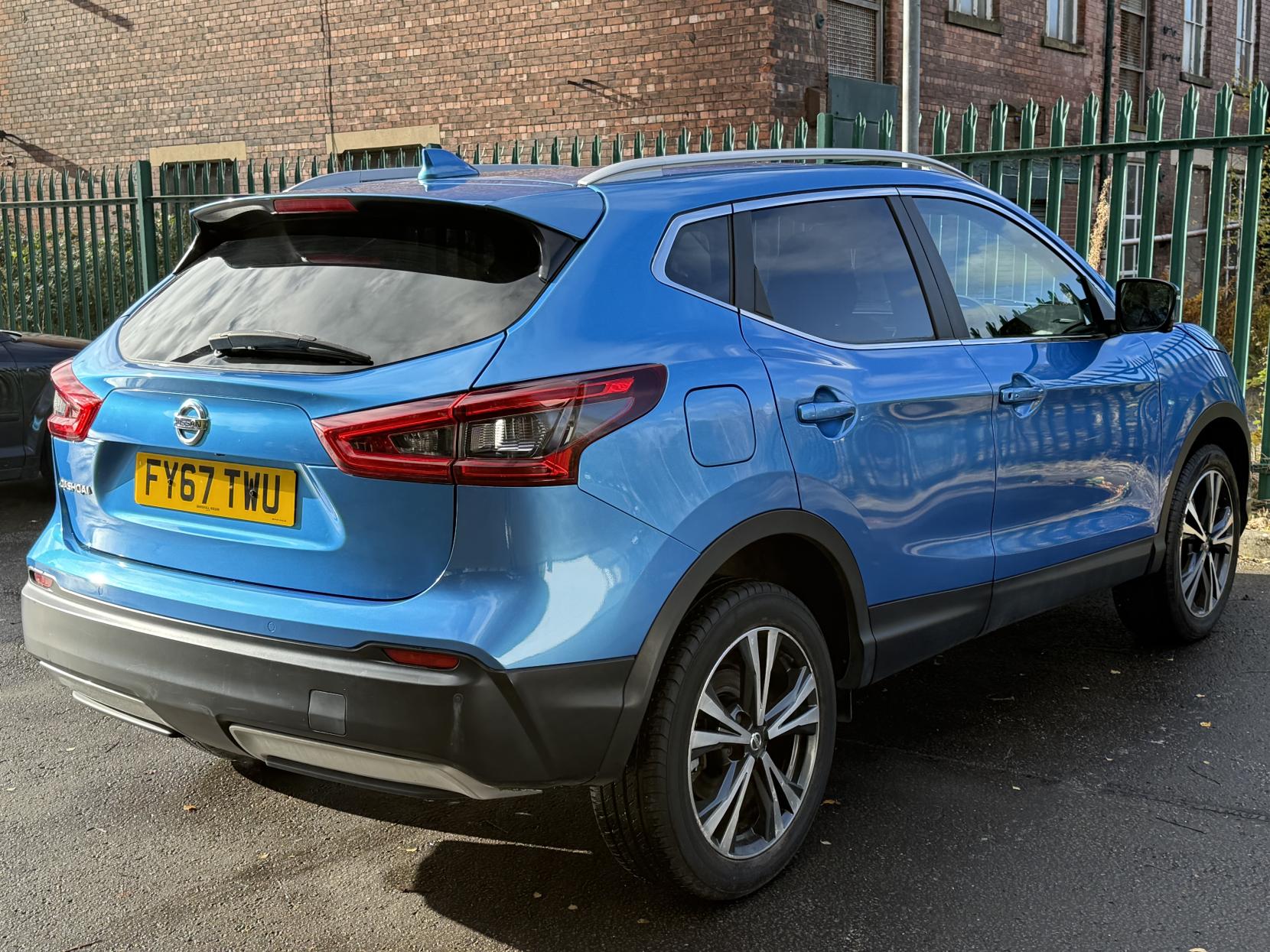 Nissan Qashqai 1.2 DIG-T N-Connecta SUV 5dr Petrol Manual Euro 6 (s/s) (115 ps)