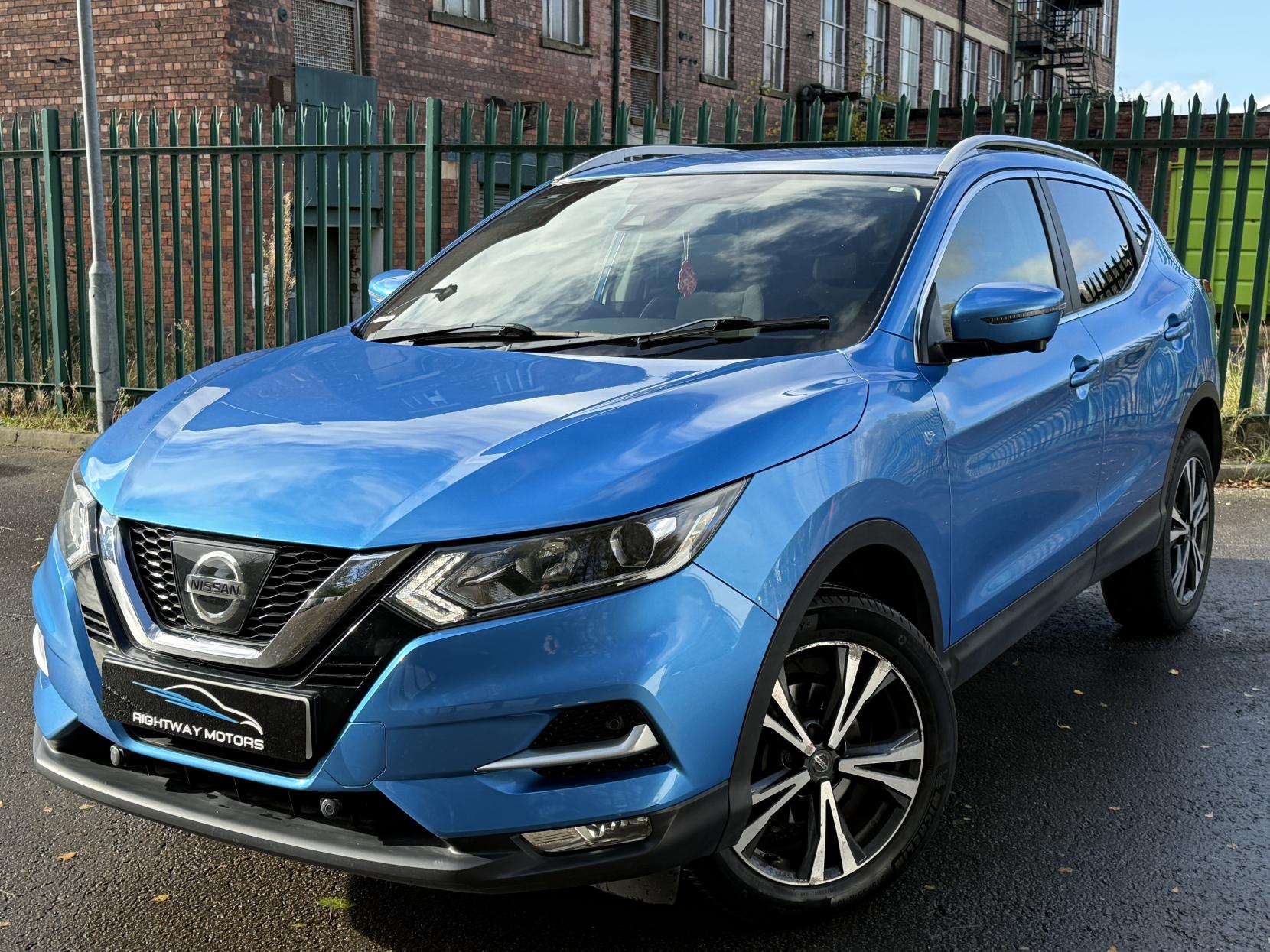 Nissan Qashqai 1.2 DIG-T N-Connecta SUV 5dr Petrol Manual Euro 6 (s/s) (115 ps)