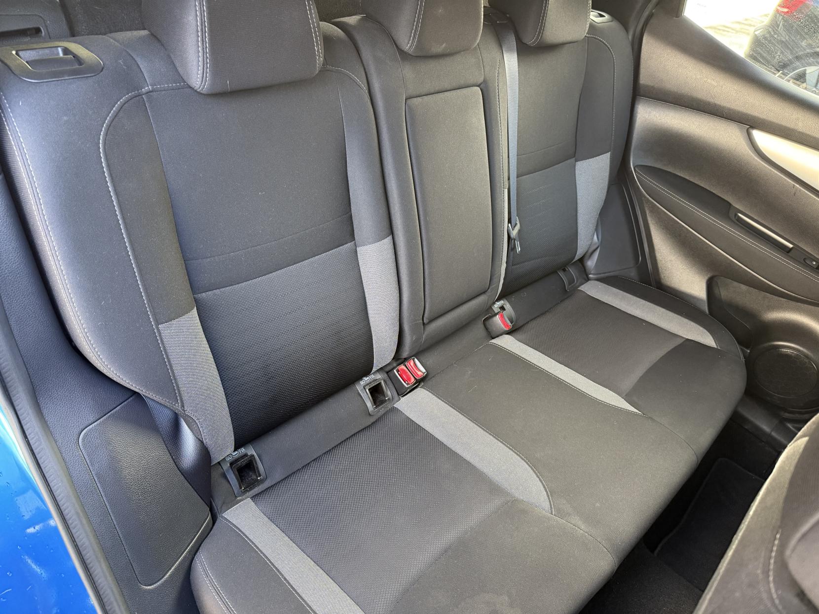 Nissan Qashqai 1.2 DIG-T N-Connecta SUV 5dr Petrol Manual Euro 6 (s/s) (115 ps)