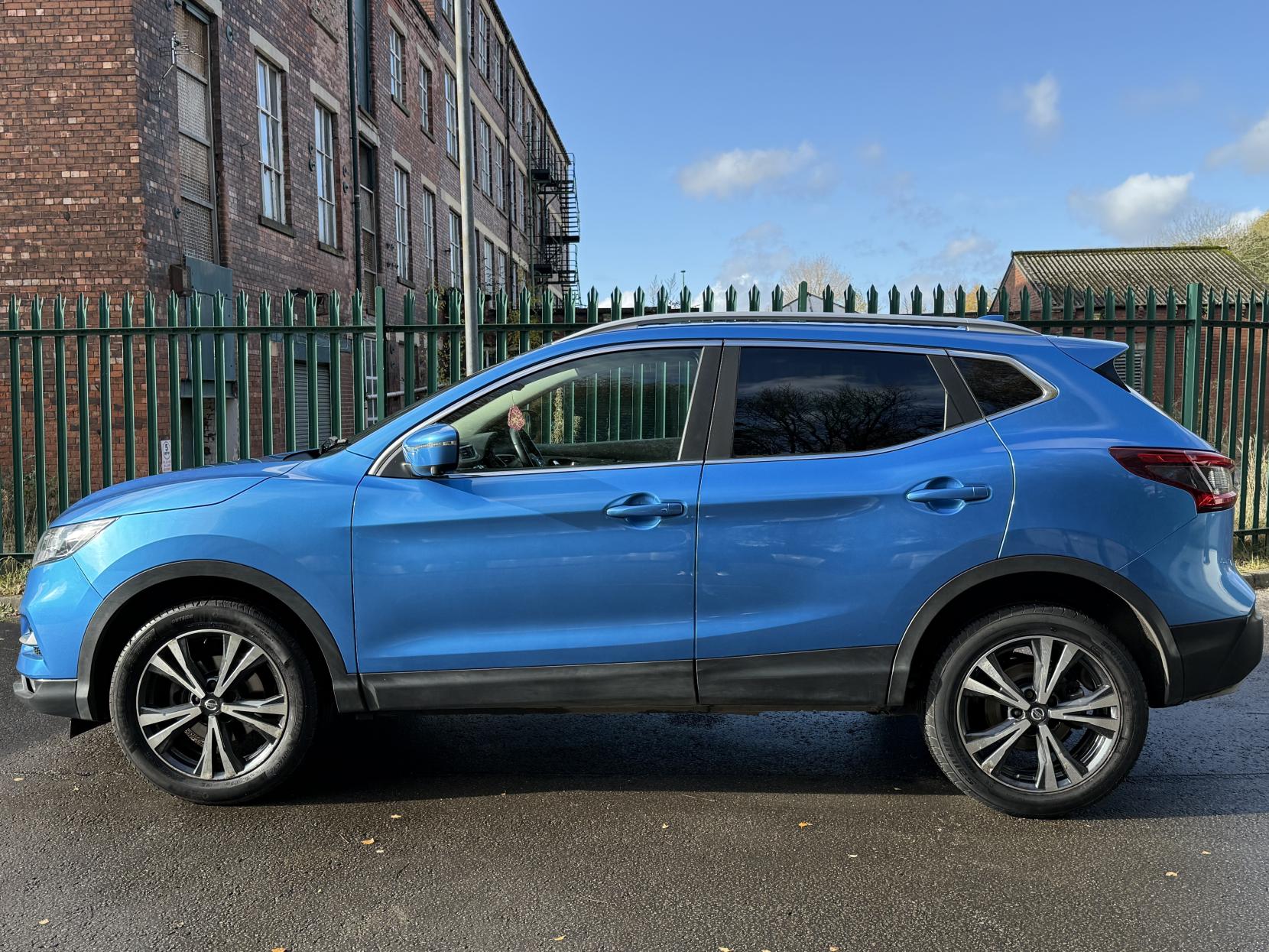 Nissan Qashqai 1.2 DIG-T N-Connecta SUV 5dr Petrol Manual Euro 6 (s/s) (115 ps)