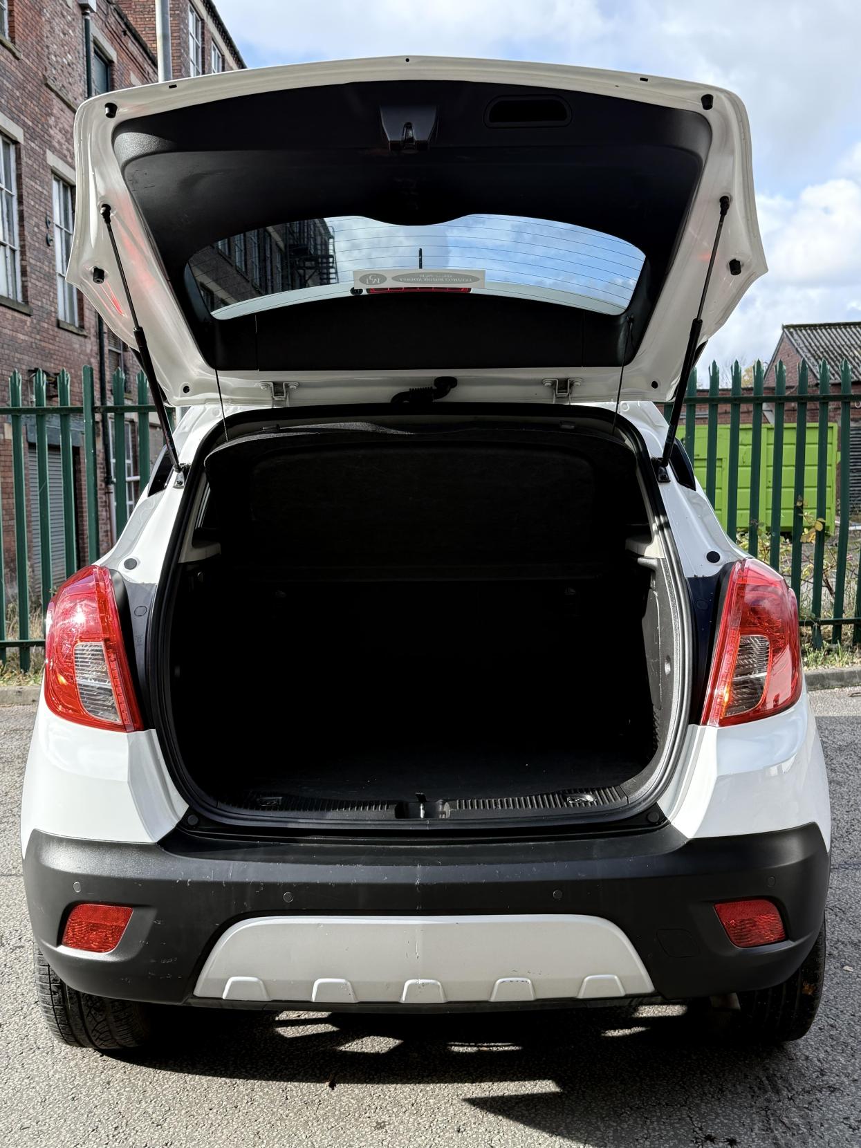 Vauxhall Mokka 1.6i SE SUV 5dr Petrol Manual 2WD Euro 6 (s/s) (115 ps)