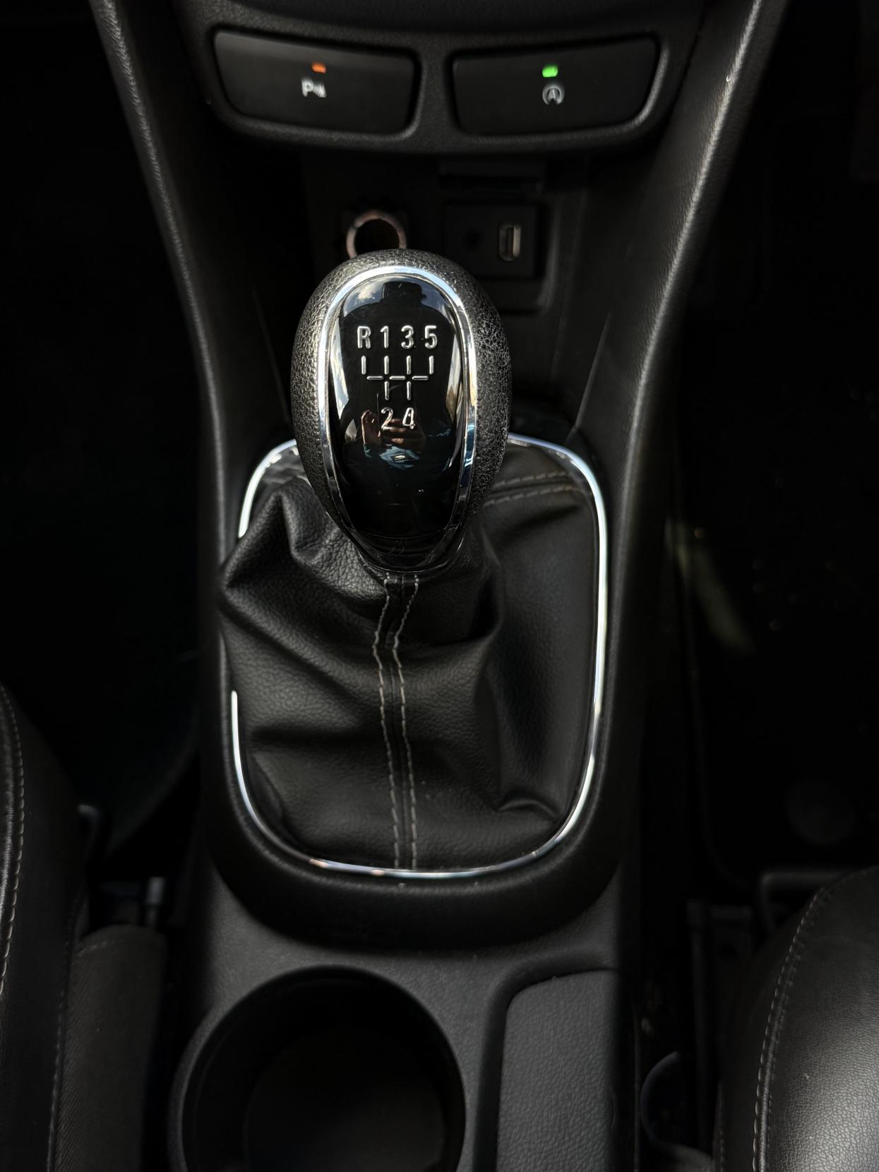 Vauxhall Mokka 1.6i SE SUV 5dr Petrol Manual 2WD Euro 6 (s/s) (115 ps)