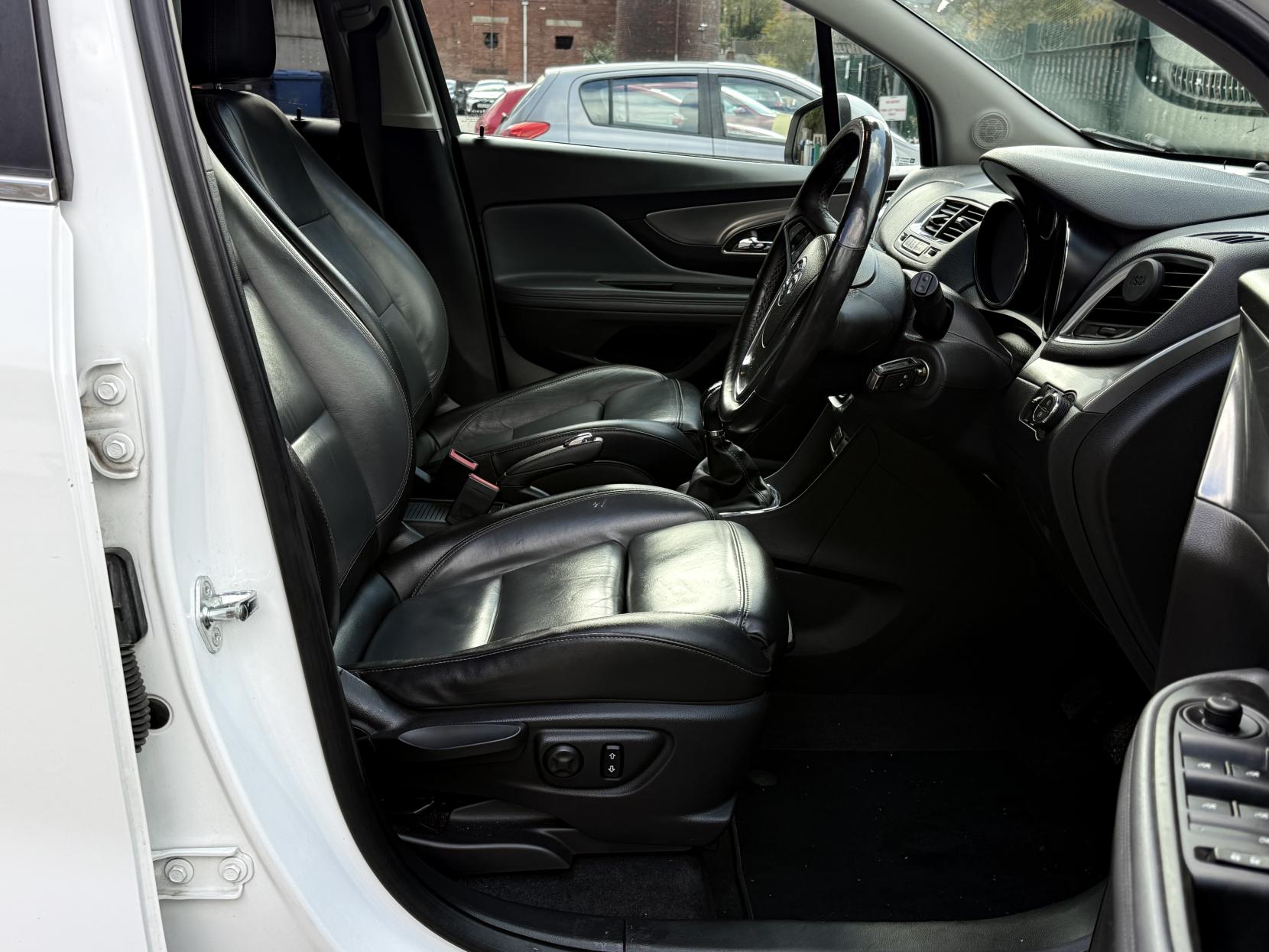 Vauxhall Mokka 1.6i SE SUV 5dr Petrol Manual 2WD Euro 6 (s/s) (115 ps)