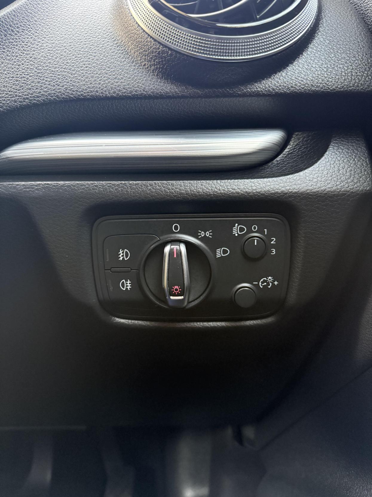 Audi A3 1.2 TFSI Sport Sportback 5dr Petrol Manual Euro 5 (s/s) (105 ps)