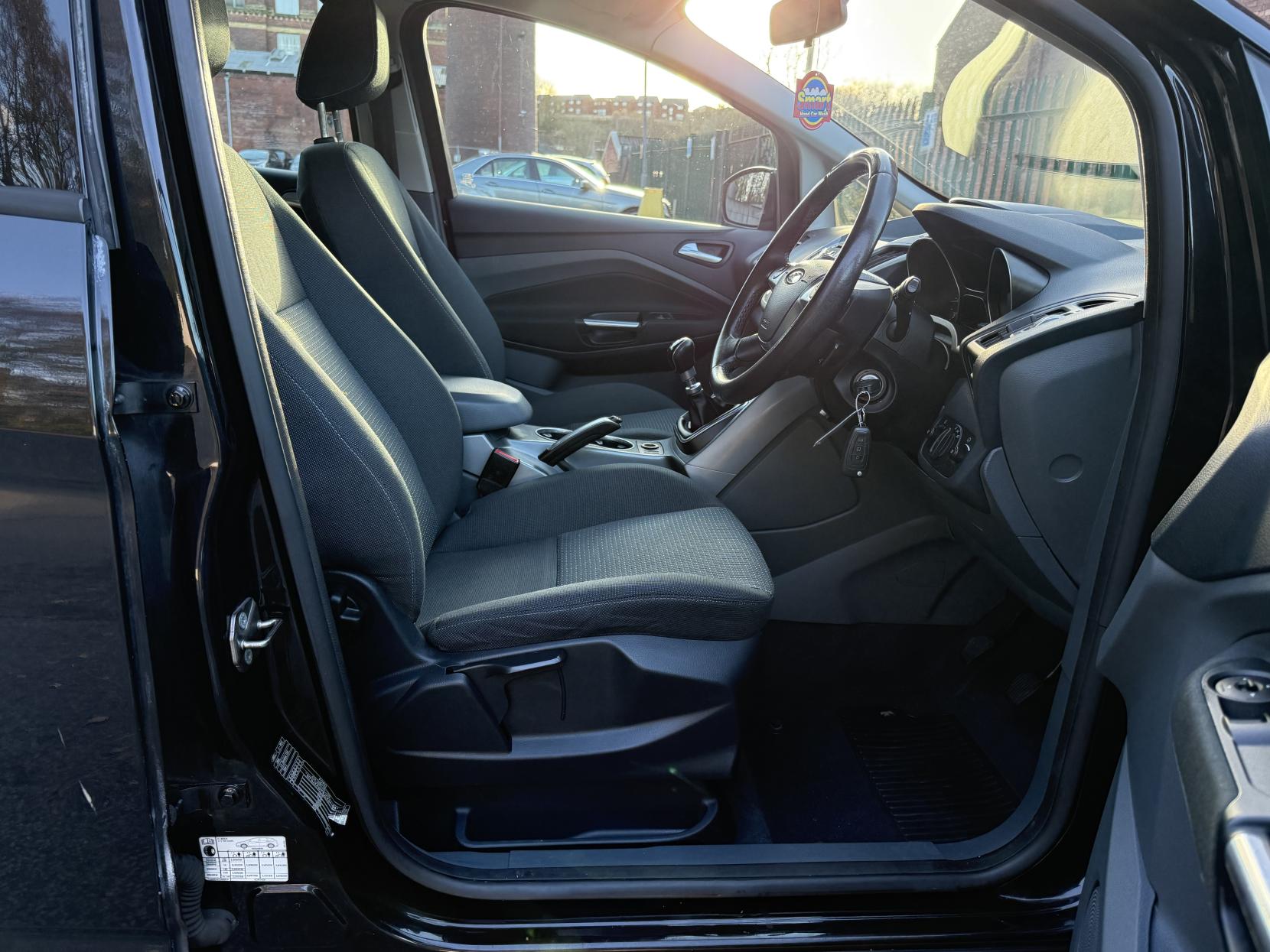 Ford C-Max 1.6 TDCi Zetec MPV 5dr Diesel Manual Euro 5 (115 ps)