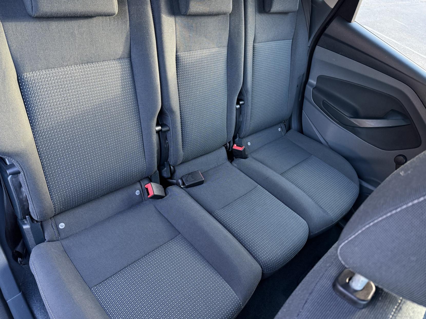 Ford C-Max 1.6 TDCi Zetec MPV 5dr Diesel Manual Euro 5 (115 ps)