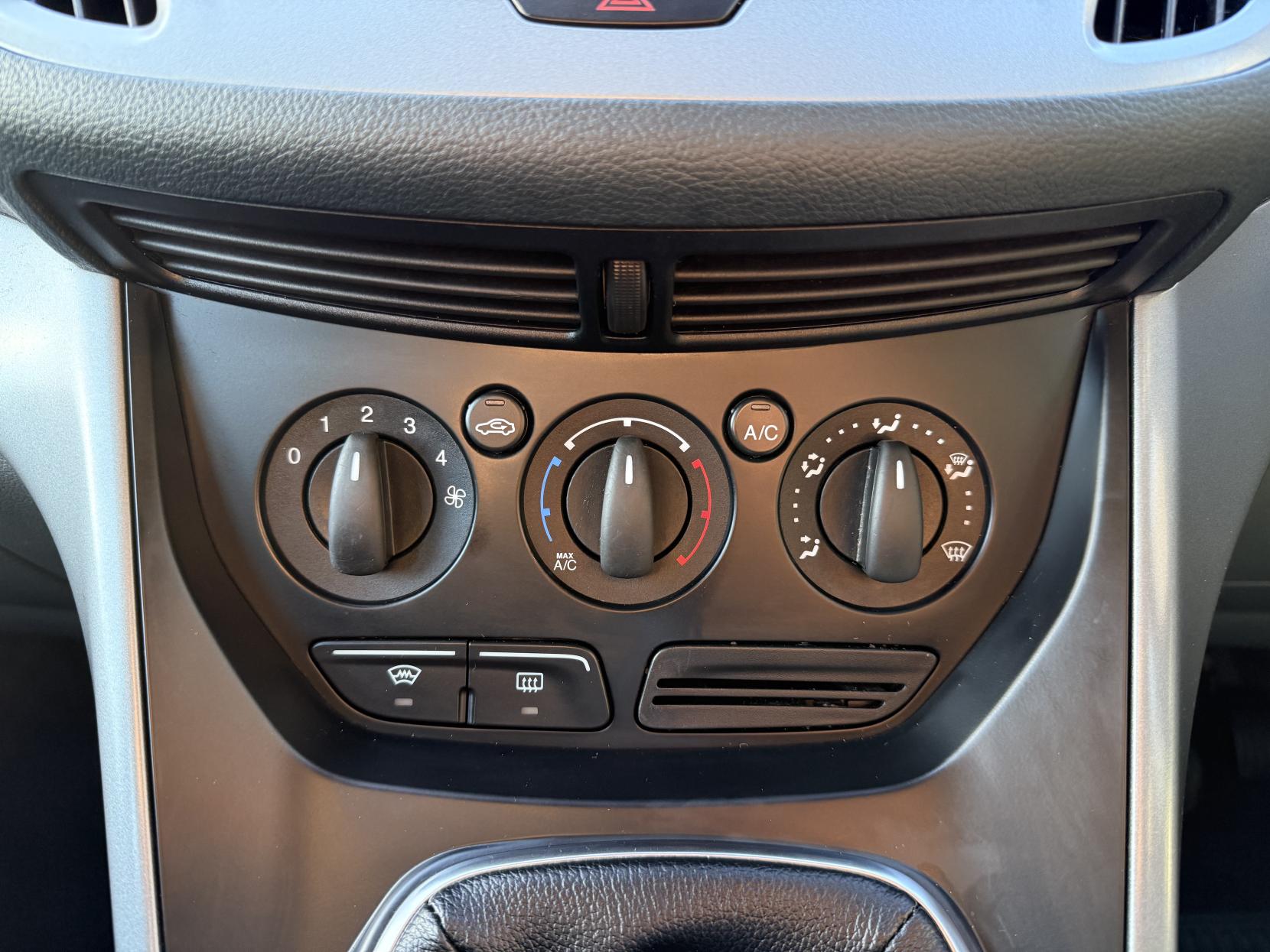 Ford C-Max 1.6 TDCi Zetec MPV 5dr Diesel Manual Euro 5 (115 ps)