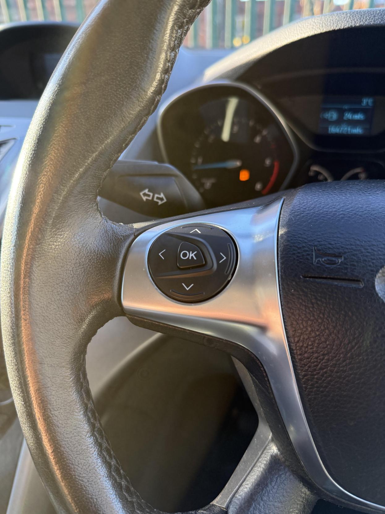 Ford C-Max 1.6 TDCi Zetec MPV 5dr Diesel Manual Euro 5 (115 ps)