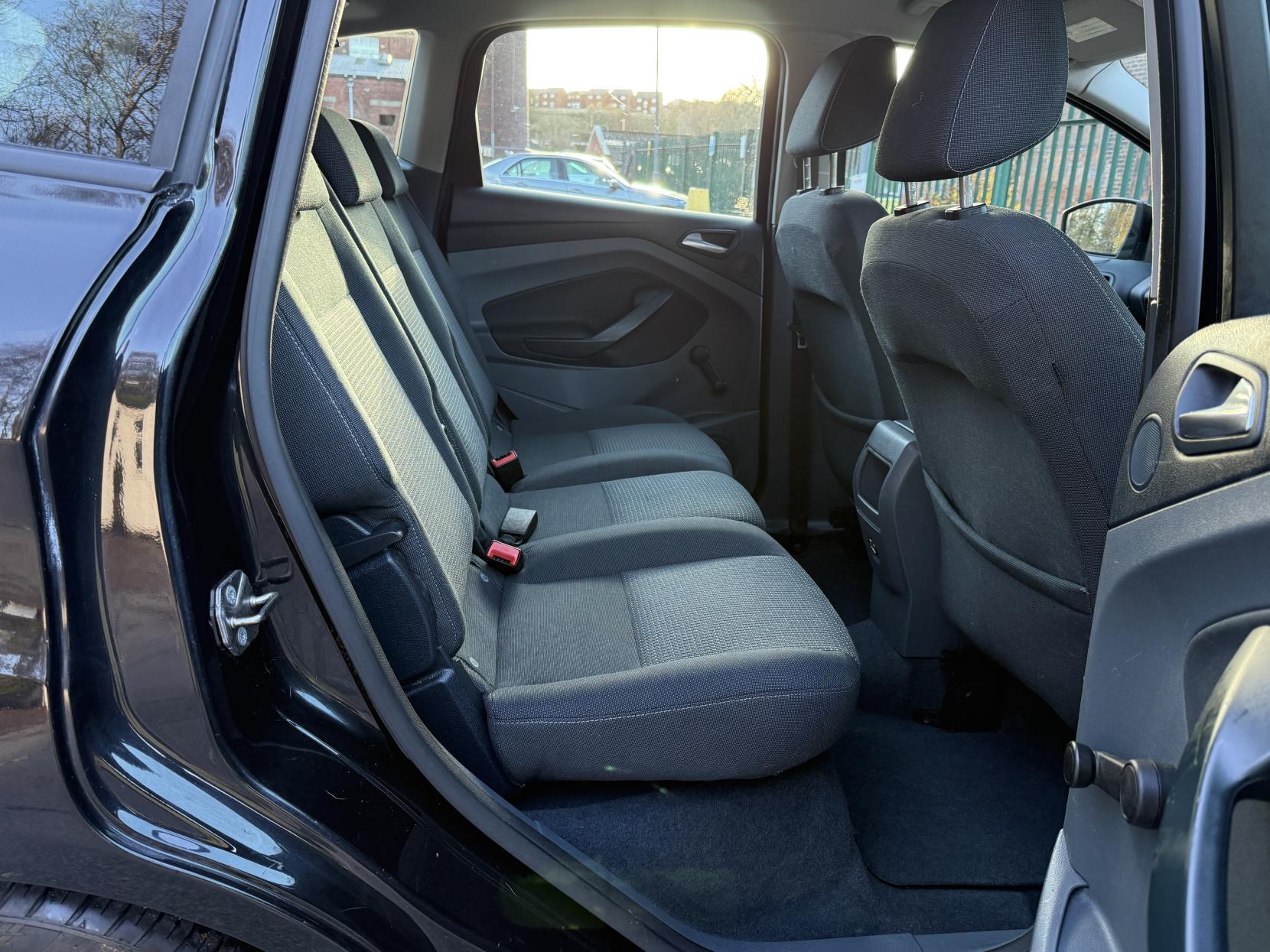 Ford C-Max 1.6 TDCi Zetec MPV 5dr Diesel Manual Euro 5 (115 ps)