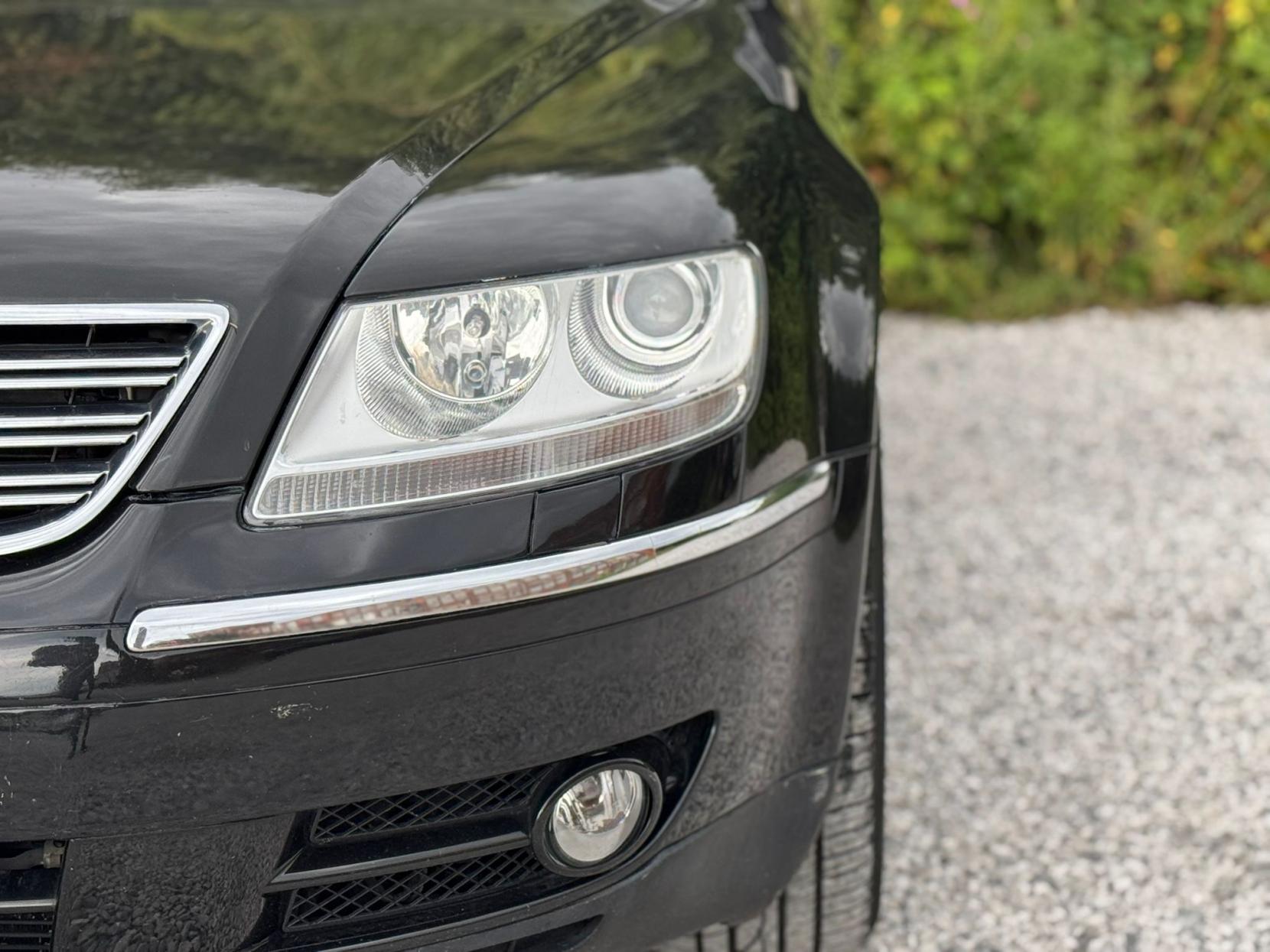 Volkswagen Phaeton 3.2 V6 Saloon 4dr Petrol Automatic (293 g/km, 237 bhp)