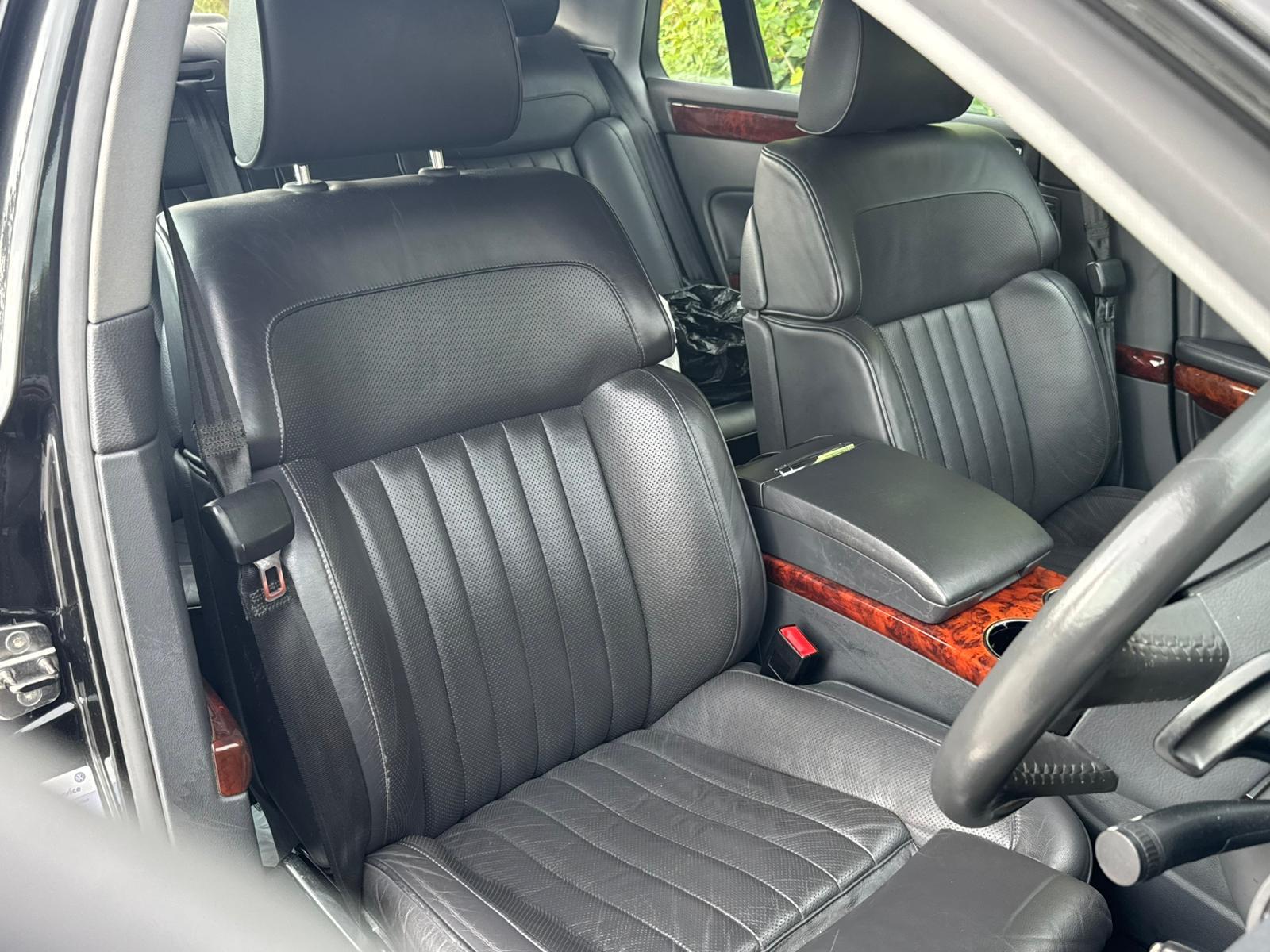 Volkswagen Phaeton 3.2 V6 Saloon 4dr Petrol Automatic (293 g/km, 237 bhp)