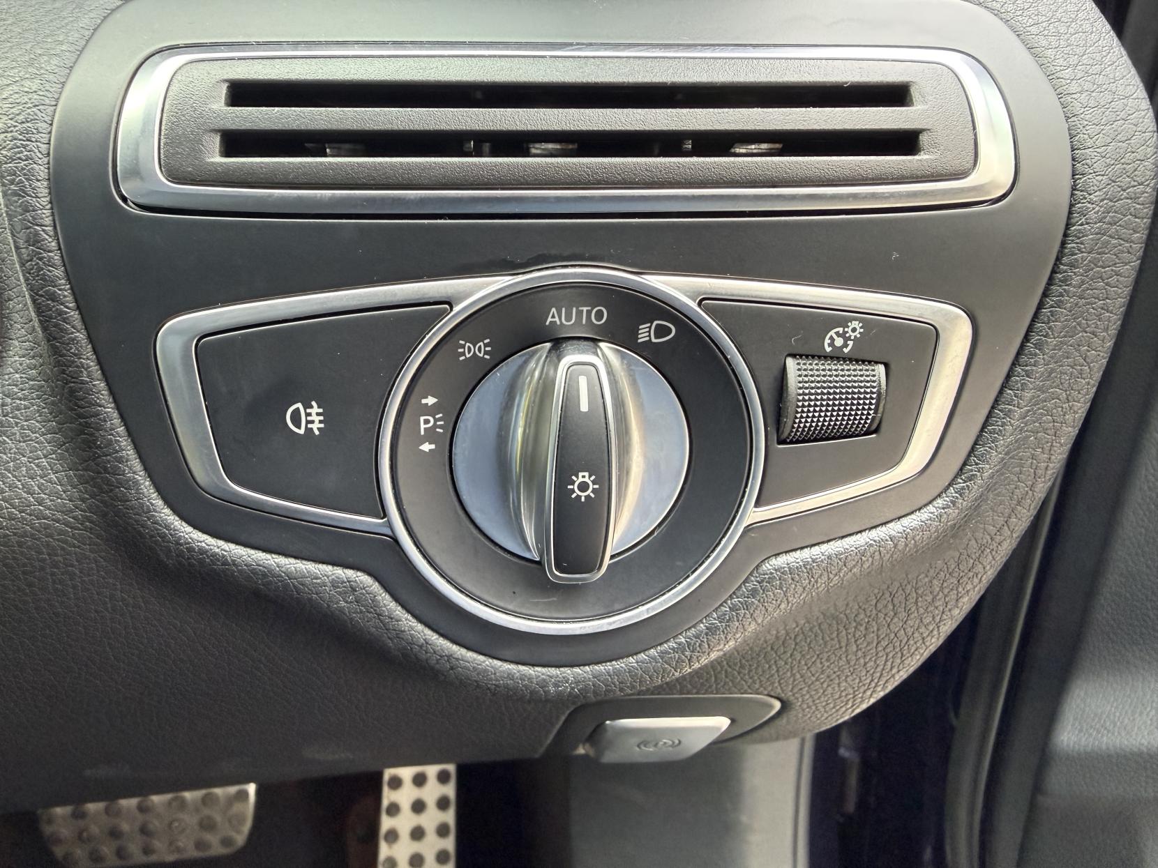 Mercedes-Benz C Class 2.1 C220d AMG Line Saloon 4dr Diesel G-Tronic+ Euro 6 (s/s) (170 ps)