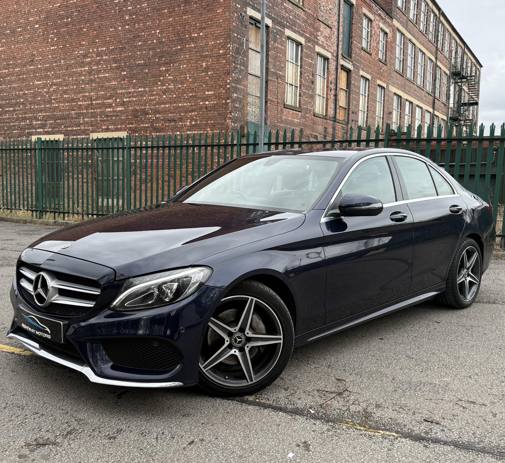 Mercedes-Benz C Class 2.1 C220d AMG Line Saloon 4dr Diesel G-Tronic+ Euro 6 (s/s) (170 ps)