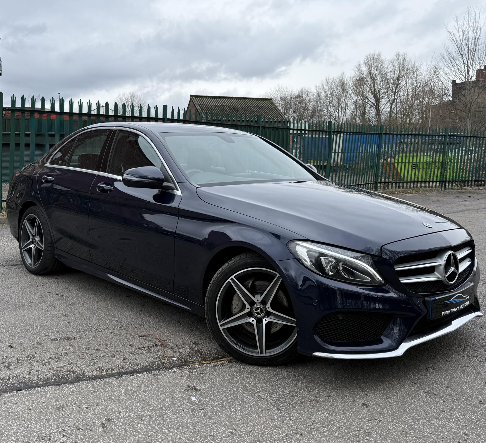 Mercedes-Benz C Class 2.1 C220d AMG Line Saloon 4dr Diesel G-Tronic+ Euro 6 (s/s) (170 ps)