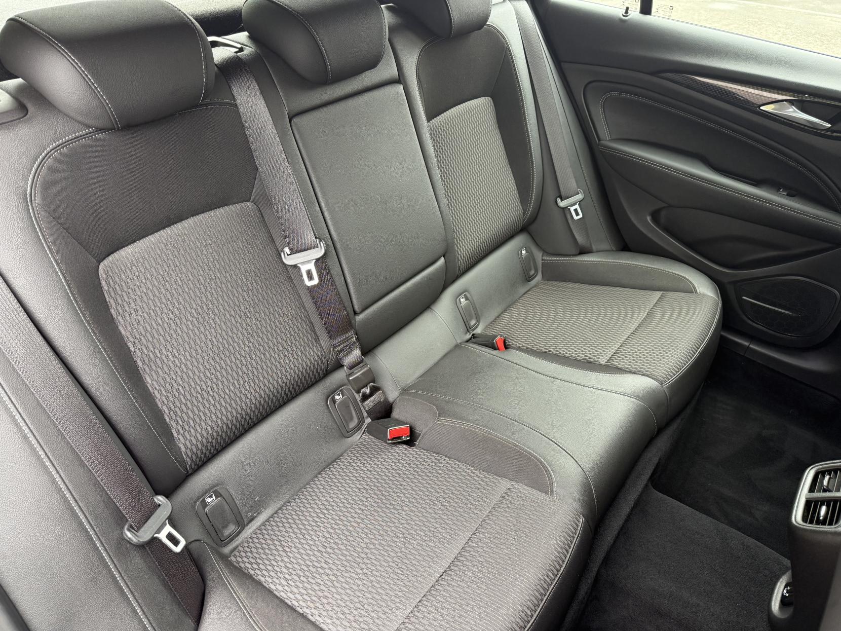 Vauxhall Insignia 1.6 Turbo D ecoTEC BlueInjection Tech Line Nav Grand Sport Euro 6 (s/s) 5dr